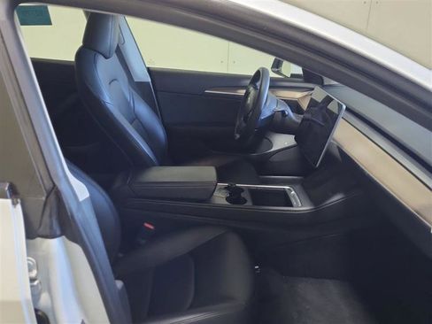 Used 2023 Tesla Model 3 Standard Range RWD image 5