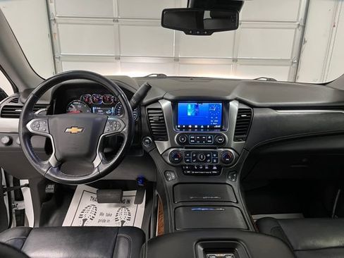Used 2019 Chevrolet Tahoe Premier w/ RST Edition AWD/4WD image 17