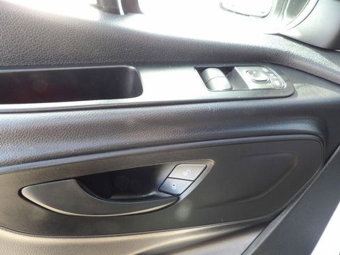 Used 2023 Mercedes-Benz Sprinter 2500 image 15