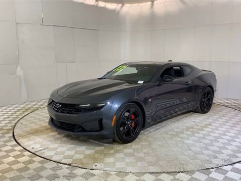 Used 2023 Chevrolet Camaro LT w/ Technology Package image 4