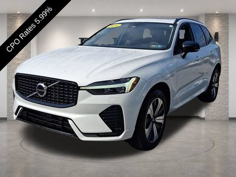 Certified 2024 Volvo XC60 T8 Core w/ Climate Package AWD/4WD image 3