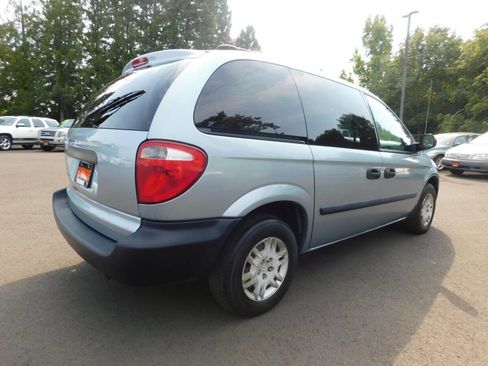 Used 2005 Dodge Caravan SE w/ Popular Equipment Group image 2