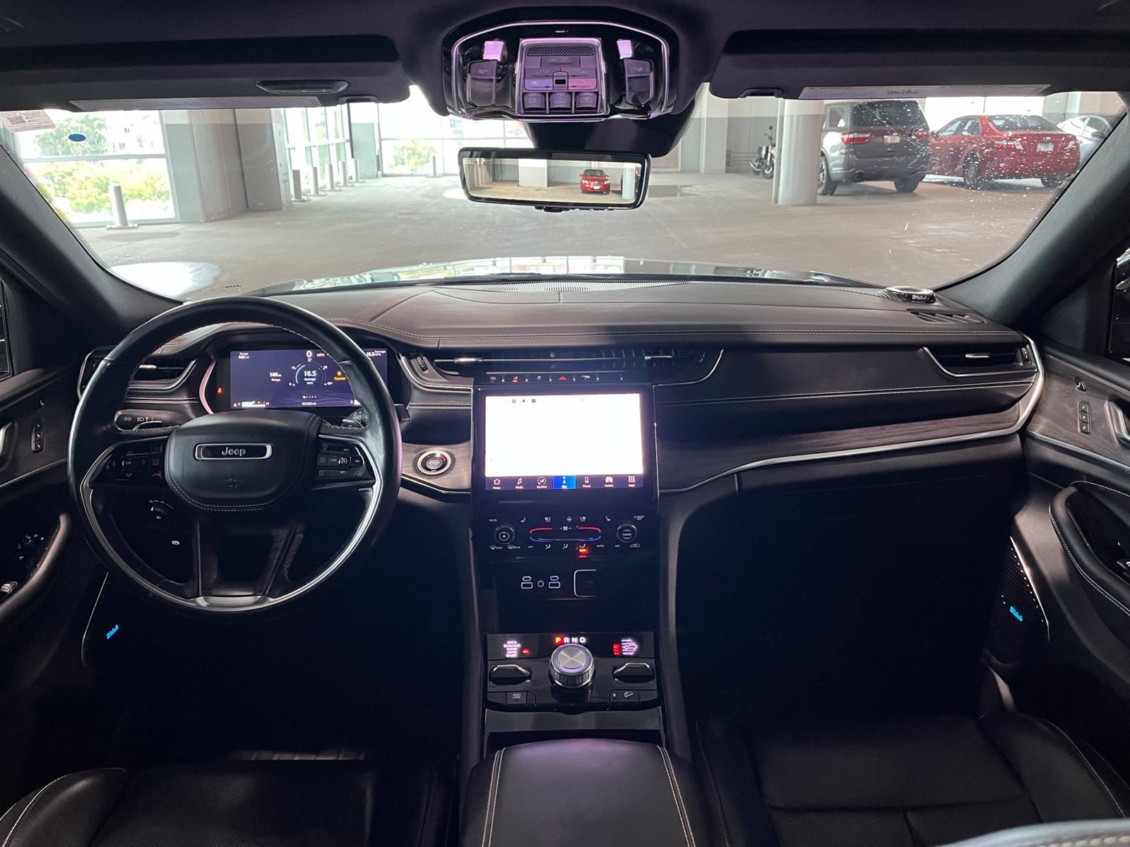 Used 2021 Jeep Grand Cherokee L Overland w/ Luxury Tech Group IV AWD/4WD image 38