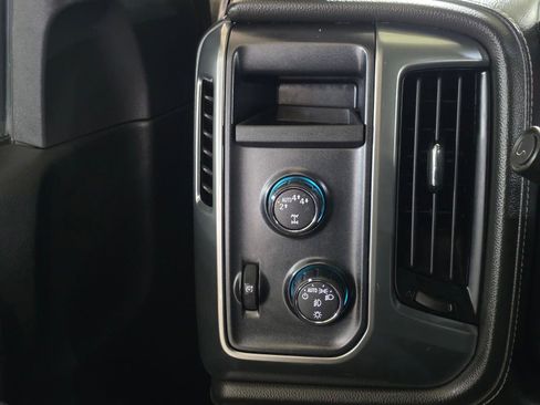 Used 2017 Chevrolet Silverado 1500 LTZ Z71 w/ Midnight Edition AWD/4WD image 35