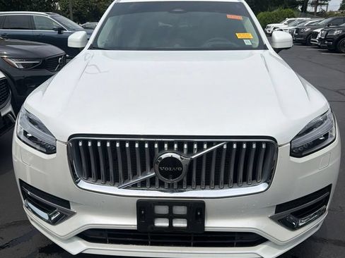 Certified 2024 Volvo XC90 B6 Ultimate w/ Lounge Package AWD/4WD image 5