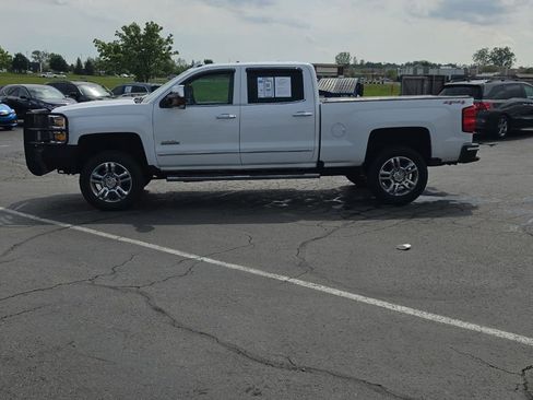 Used 2017 Chevrolet Silverado 2500 High Country w/ Snow Plow Prep Package AWD/4WD image 3