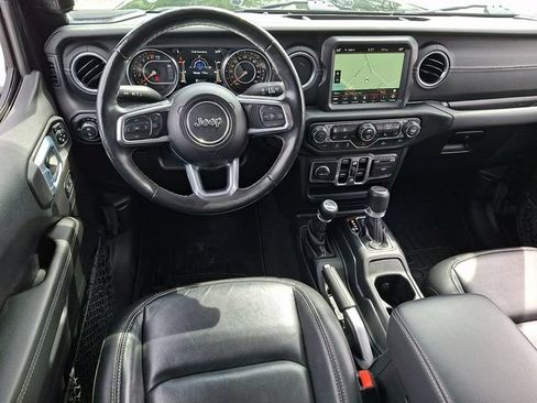 Used 2021 Jeep Gladiator Overland w/ Popular Equipment Package AWD/4WD image 11