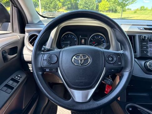 Used 2017 Toyota RAV4 LE w/ All Weather Liner Package AWD/4WD image 18