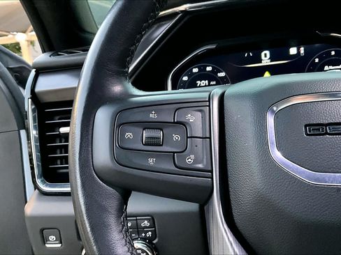 Used 2024 GMC Sierra 2500 Denali Ultimate AWD/4WD image 24