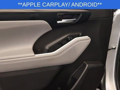 Used 2022 Toyota Highlander XLE image 8