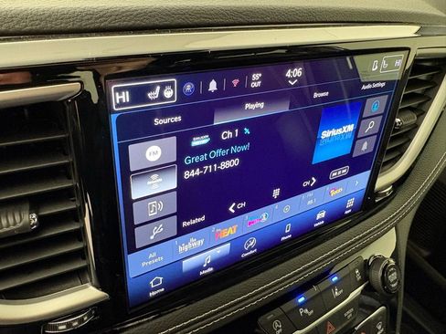 New 2026 Chrysler Pacifica Select FWD image 25