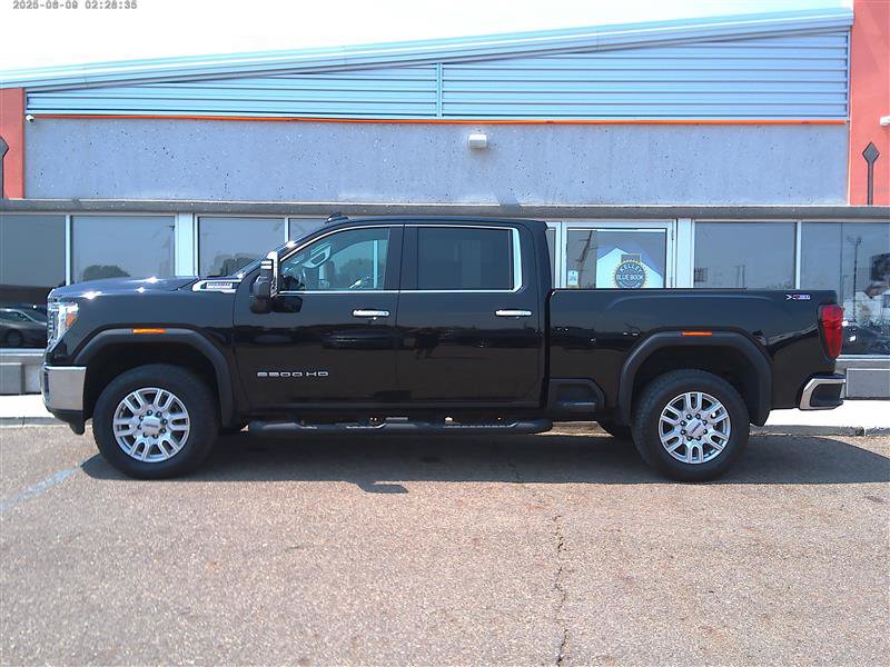 Used 2022 GMC Sierra 2500 SLT AWD/4WD image 2