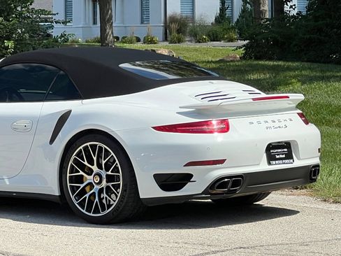 Used 2015 Porsche 911 Turbo S AWD/4WD image 9