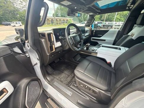 Used 2024 GMC Hummer EV 3X w/ LPO, Illumination Package AWD/4WD image 19