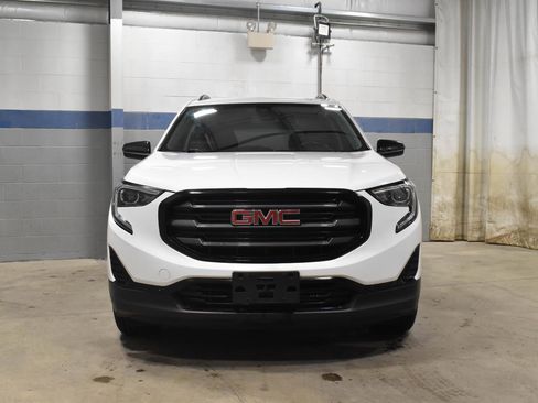 Used 2020 GMC Terrain SLE w/ Elevation Edition FWD image 28