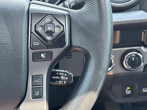 Used 2023 Toyota Tacoma TRD Off-Road w/ TRD Premium Off Road Package AWD/4WD image 32
