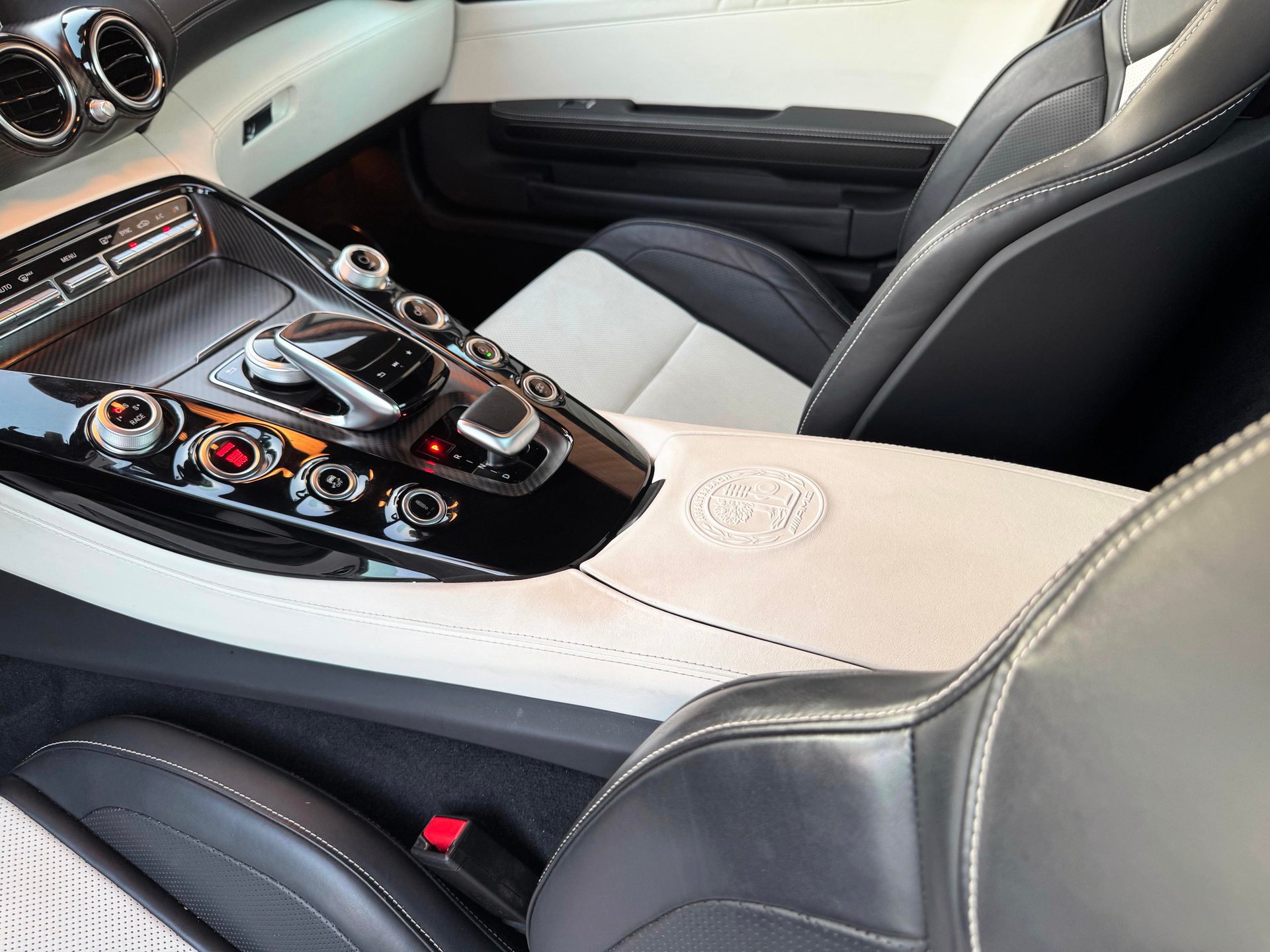 Used 2018 Mercedes-Benz AMG GT C image 39