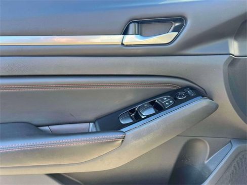 Used 2023 Nissan Altima 2.5 SR image 17