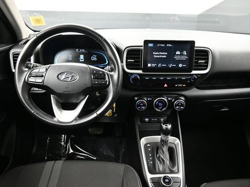 Certified 2023 Hyundai Venue SEL FWD image 20