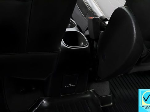 Used 2020 Chevrolet Trax LT w/ Sun & Sound Package image 24