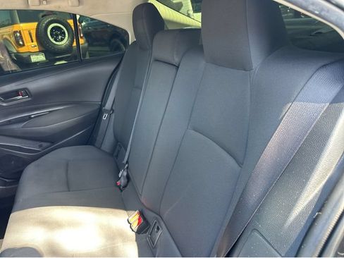 Used 2022 Toyota Corolla LE FWD image 16