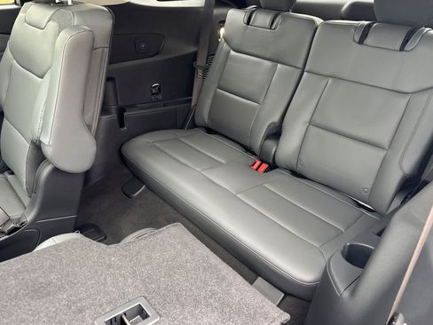 New 2026 Ford Explorer Active w/ Active Comfort Package image 15