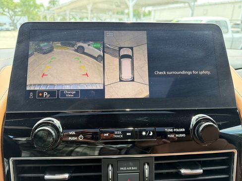 Used 2023 INFINITI QX80 Sensory w/ Cargo Package AWD/4WD image 29