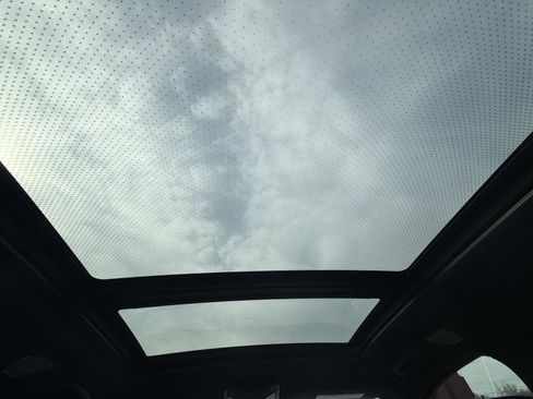 Used 2021 BMW X5 M50i w/ Executive Package image 24