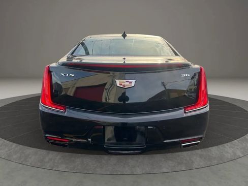 Used 2019 Cadillac XTS Luxury image 6
