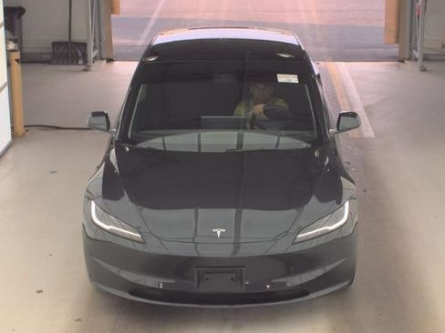 Used 2024 Tesla Model 3 Long Range AWD/4WD image 2