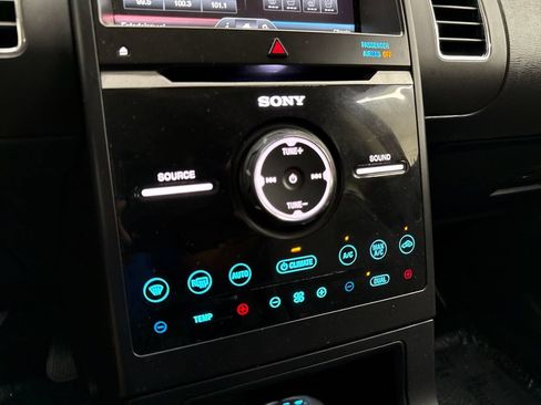 Used 2014 Ford Flex Limited w/ Equipment Group 303A AWD/4WD image 23