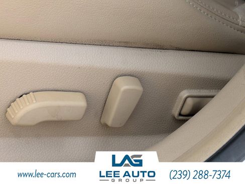 Used 2011 Nissan Altima 3.5 SR w/ 3.5SR Premium Pkg image 16