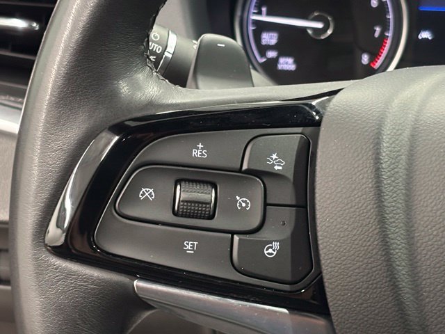 Used 2024 Buick Enclave Essence w/ Sport Touring Edition FWD image 23