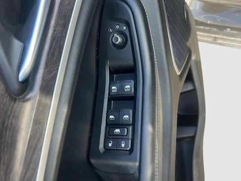 Used 2022 Jeep Grand Cherokee L Limited AWD/4WD image 28