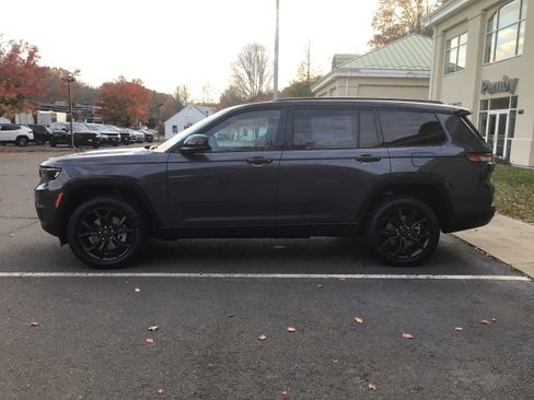 New 2025 Jeep Grand Cherokee L Limited image 4