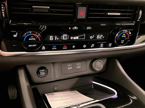 New 2025 Nissan Rogue SL w/ Tech Package image 49