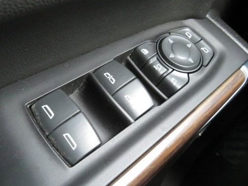 Used 2022 Chevrolet Silverado 3500 High Country image 26