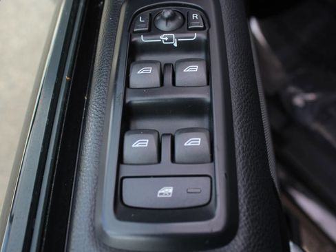 Used 2011 Land Rover LR4 HSE LUX image 31