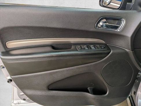 Used 2018 Dodge Durango SXT w/ 3rd Row Seating Group RWD image 10