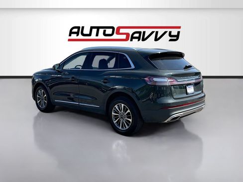 Used 2023 Lincoln Nautilus AWD w/ Premium Package image 5