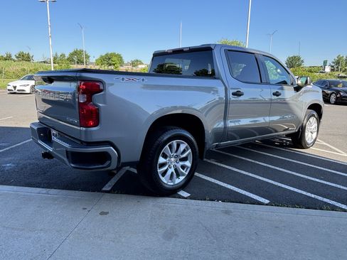 Used 2025 Chevrolet Silverado 1500 Custom AWD/4WD image 9