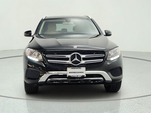 Used 2018 Mercedes-Benz GLC 300 image 2