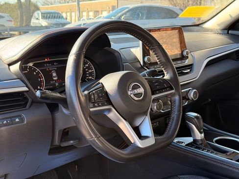 Used 2024 Nissan Altima 2.5 SR image 27