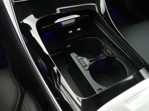 New 2025 Mercedes-Benz C 300 Sedan image 7