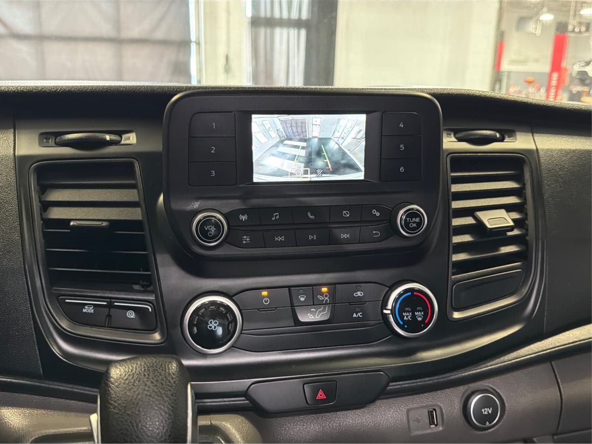 Used 2020 Ford Transit 250 148 High Roof RWD image 21