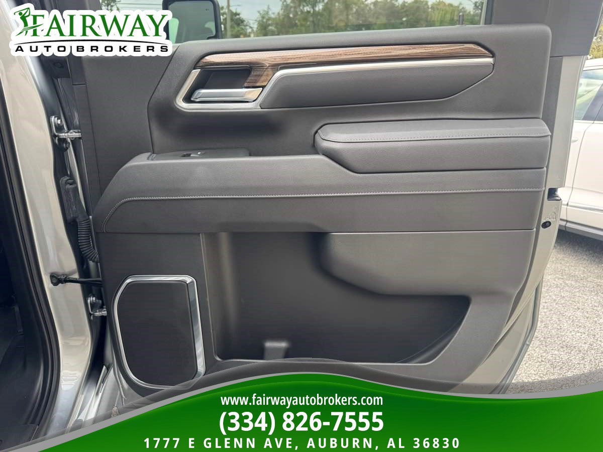 Used 2025 Chevrolet Silverado 2500 LT w/ Trail Boss Package AWD/4WD image 31