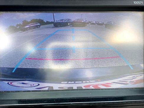 Used 2016 Toyota Corolla LE FWD image 26