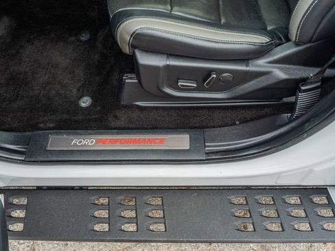 Used 2018 Ford F150 Raptor w/ Equipment Group 802A Luxury image 18