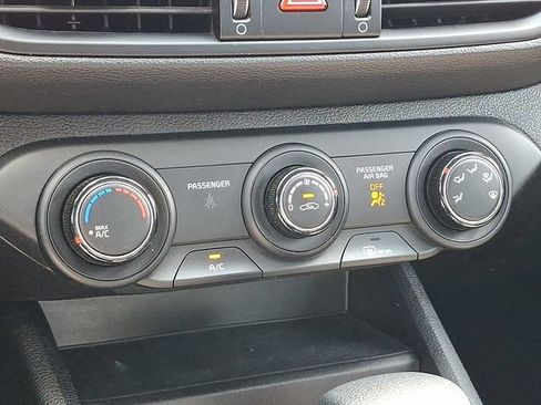 Used 2023 Kia Forte LXS w/ LXS Technology Package FWD image 15