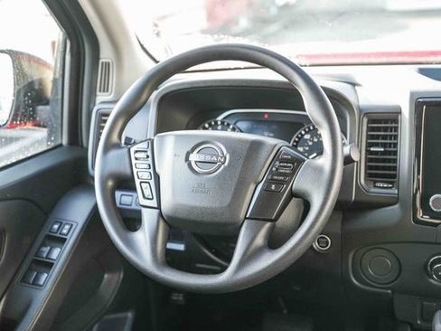 Used 2024 Nissan Frontier S w/ Technology Package image 16
